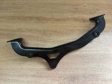 UN SUPPORT ARAIGNEE AVANT