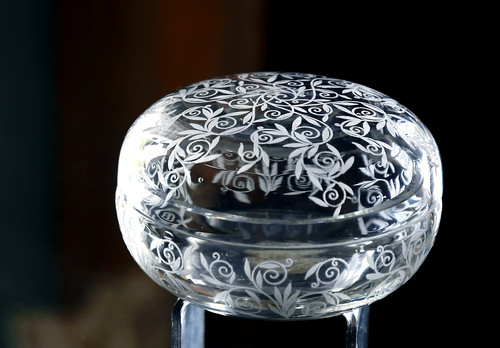 Baccarat boite ovoïde en - —,