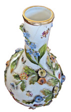 VASE EN PORCELAINE de SAXE
