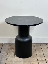 Table ronde d'appoint / bout