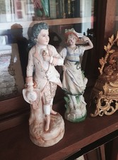 Couple de personnages ancien