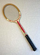 Ancienne raquette de tennis en