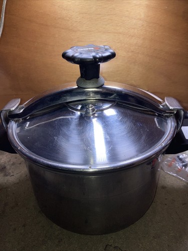Ancienne cocotte minute - (d,