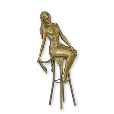 Sculpture Dame en bronze sur
