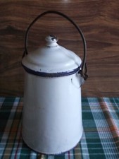 Ancien Pot à Lait  en tôle