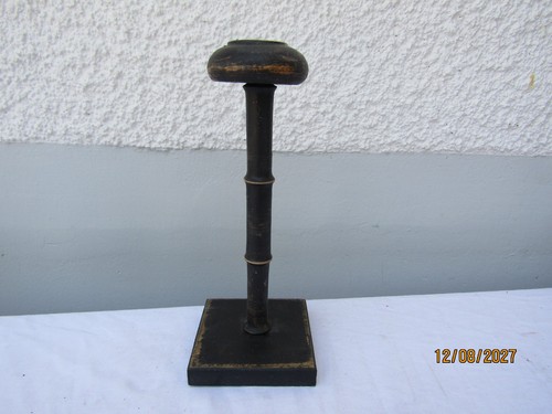 Porte chapeaux en bois - chapeaux,