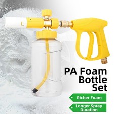 Ensemble bidon d'eau bouteille