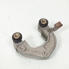 Support étrier avant gauche