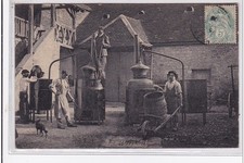 LES HARVESTANGES EN BURGOGNE: a still (distillation - distillery) - tr