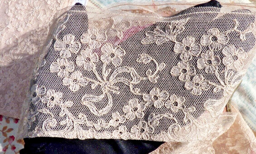Ancienne dentelle fantaisie - ancienne,