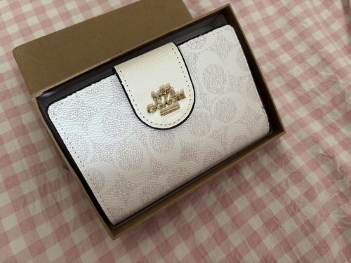 White coach wallet y2k - wallet,