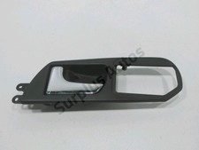 POIGNEE INTERIEURE PORTE AVANT