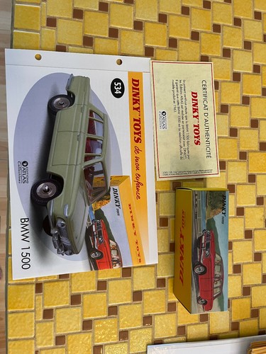 Coffret collector dinky toy - collector,