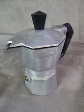 CAFETIERE EXPRESSO ITALIENNE, marque BIALETTI, ancienne, une tasse.