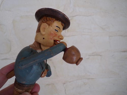 Bouchon ancien anthropomorphe