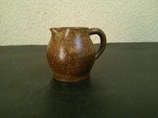POT A LAIT EN CERAMIQUE SIGNE