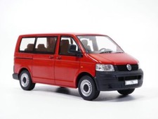 VOLKSWAGEN TRANSPORTER T5 TDi rouge 1/43 2003 Caravelle VW