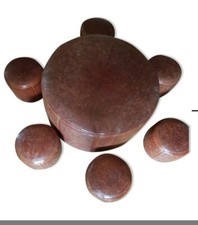 Salon de jeu poufs en cuir