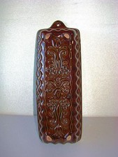 CAKE PAN ON TERRACOTTA FEET VARNISHES GERMANY / CAKE