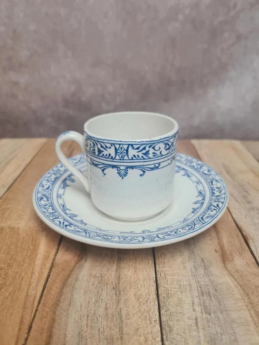 Tasse sous ancienne - tasse, et