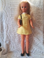 JOLIE POUPÉE BETSIE DE BELLA