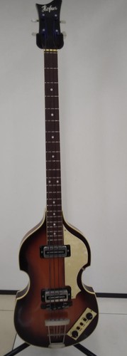 Guitare basse électrique