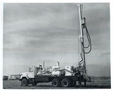 U.S.A CHANTIER Drill Une drill circa 1965; print run 19 x 24 cm. silver print