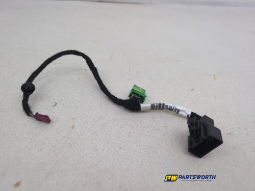Volvo v40 design 525 526 - volvo,