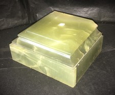 Ancien socle en onyx vert pour statue, autre   120x110x55mm