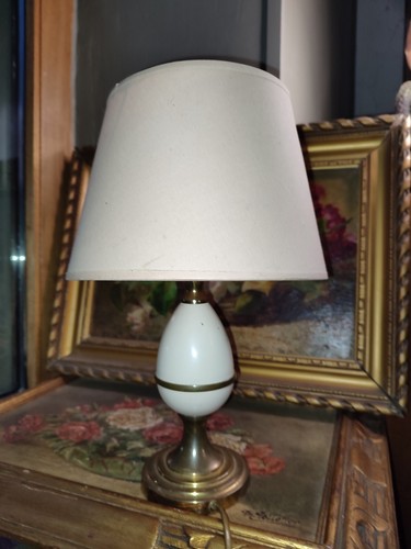 Ancienne petite lampe oeuf - ancienne,