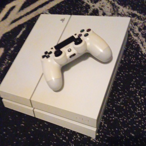 Playstation - 4,