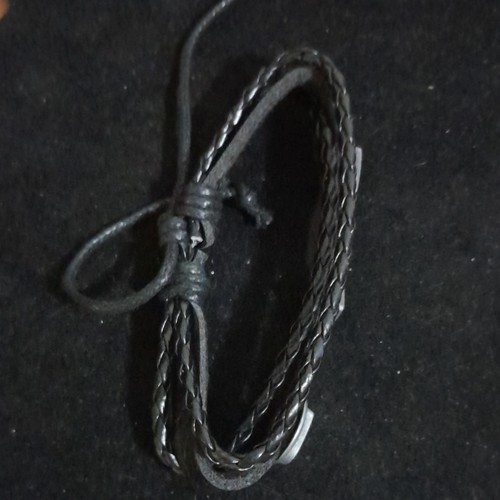 Bracelet manchette cuir noir