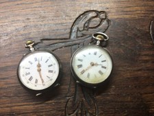 Lot de 2  anciennes montres