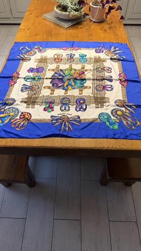 Hermès foulard carré les - foulard,