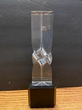 VAL ST. LAMBERT YAN ZORITCHAK MODERN SCULPTURE WITH BASE