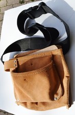 CEINTURE réglable avec sa