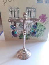 Belles petites boucles d'oreilles dormeuses "Melting Pop" de Satellite