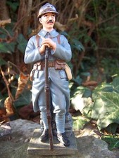 RE0217 FIGURINE STATUETTE SOLDAT  POILU 1918 FANTASSIN PREMIERE GUERRE 3 SUR 4