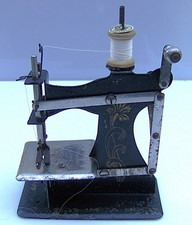 Ancienne Machine à Coudre