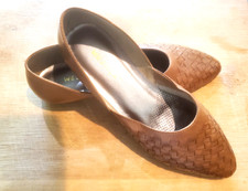 Westies Oblique Flats Woven Brown Size 8.5M Women’s Made in Brazil.