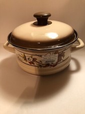 Russian Steel Enamelled 1 1/2 Quart Pot With Lid Madeira
