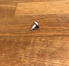 Prise d’air pour capot du grand Tracteur 8/51 des Jouets Renault CIJ