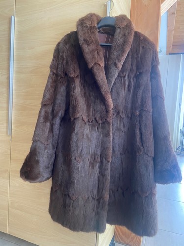 Manteau fourrure - manteau, a