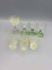 10 anciens petits verres