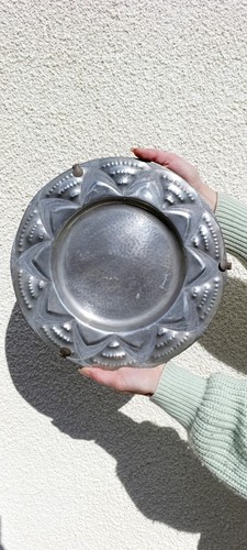 Assiette étain martelé - assiette,