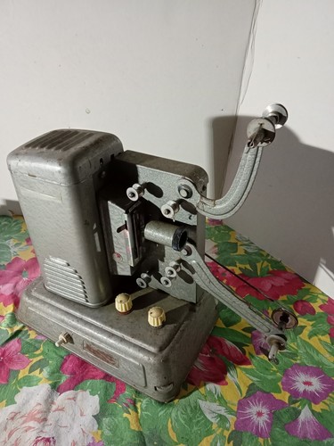 Ancien projecteur cinema mm - cinema,