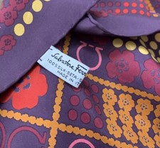 salvatore ferragamo silk scarf 90 carre 