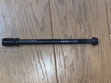 Adaptateur axe traversant -