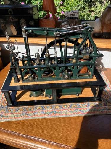 Modèle réduit machine à - modèle,
