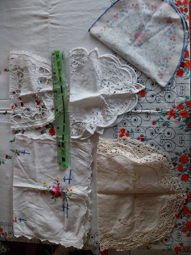Lot napperons tissus - tissus,